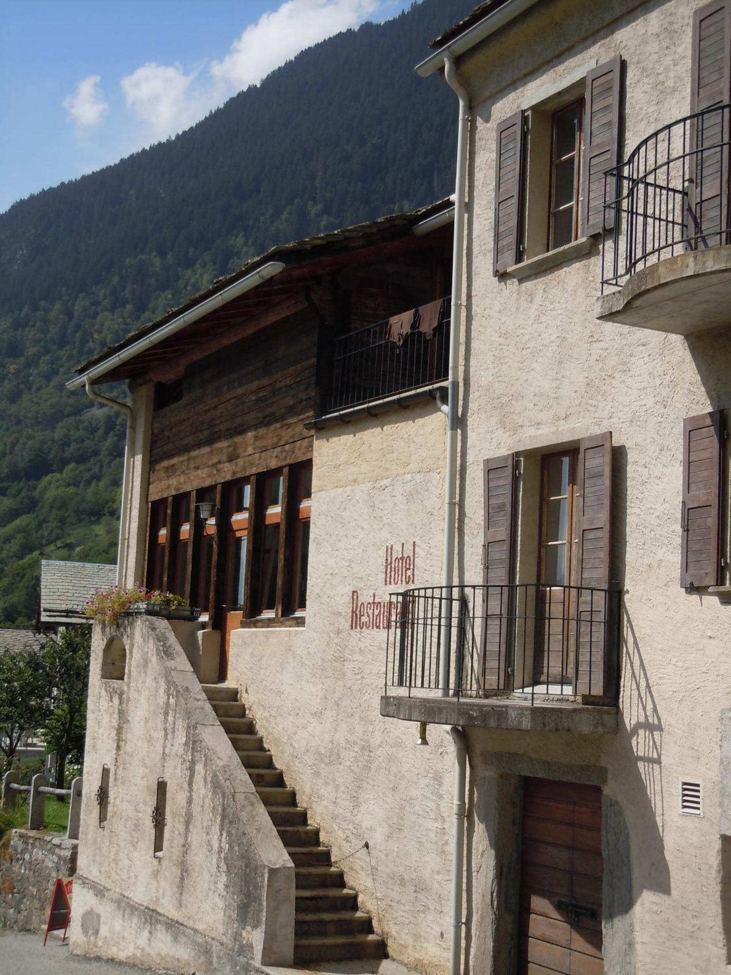 Hotel Stuea Granda Soglio Ngoại thất bức ảnh